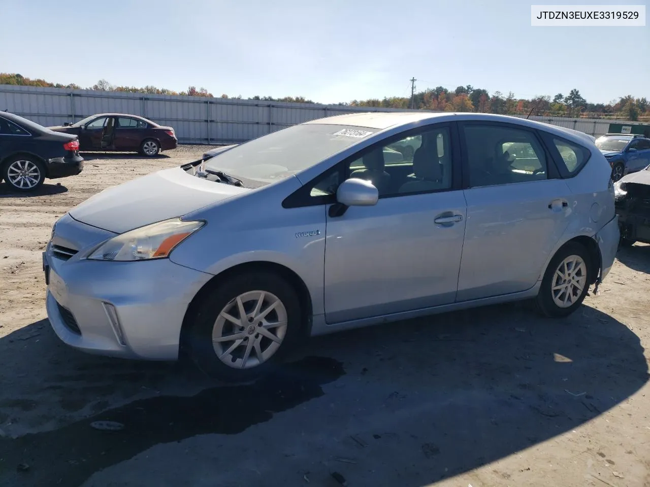 JTDZN3EUXE3319529 2014 Toyota Prius V