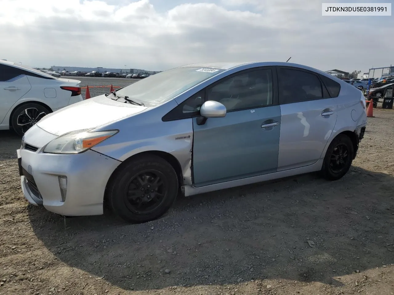 2014 Toyota Prius VIN: JTDKN3DU5E0381991 Lot: 76346884