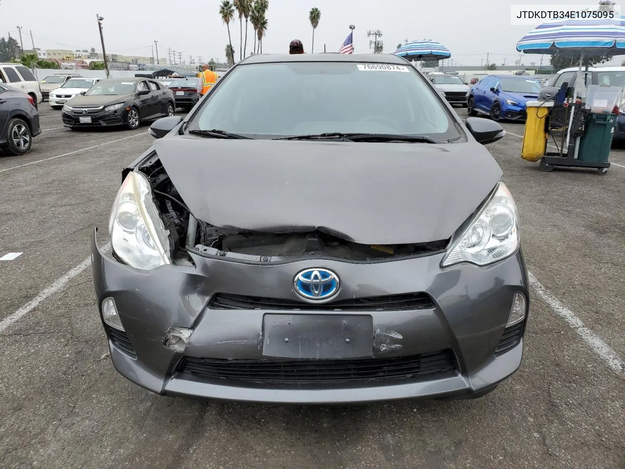 JTDKDTB34E1075095 2014 Toyota Prius C