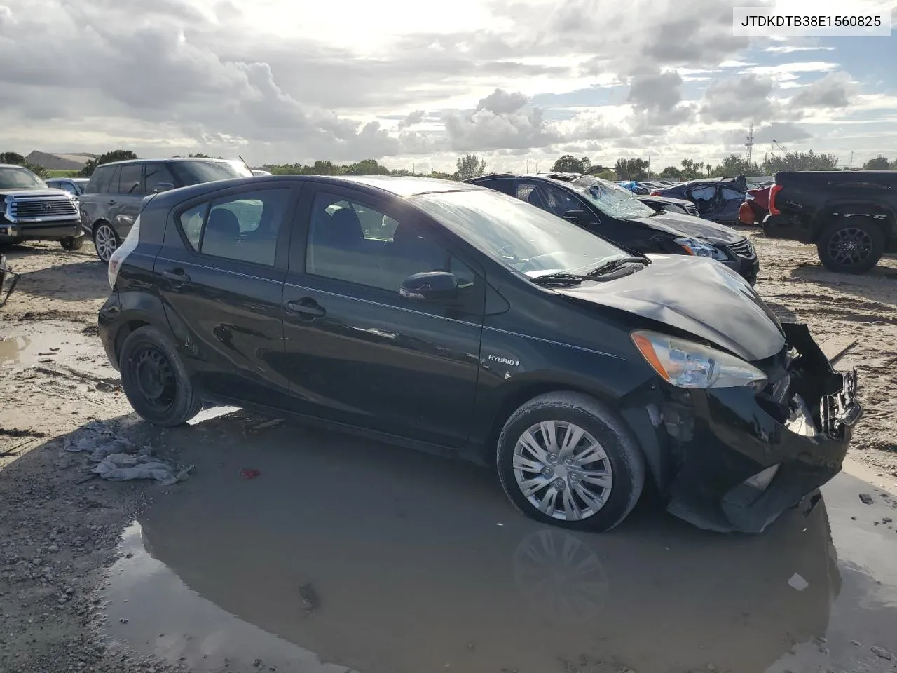 JTDKDTB38E1560825 2014 Toyota Prius C