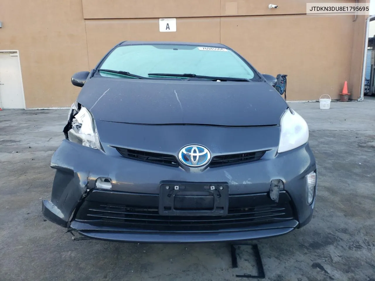 JTDKN3DU8E1795695 2014 Toyota Prius