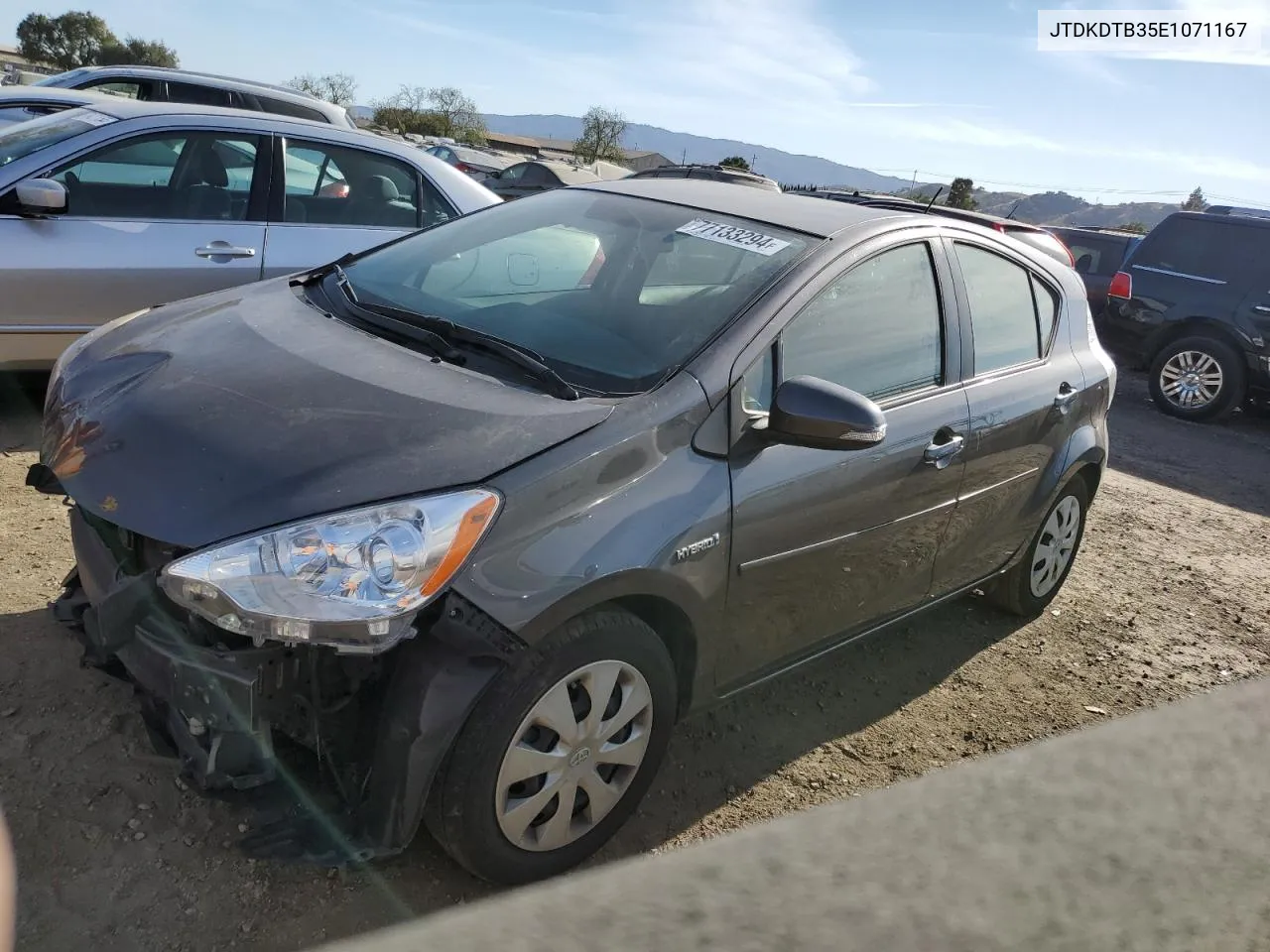 2014 Toyota Prius C VIN: JTDKDTB35E1071167 Lot: 77133294