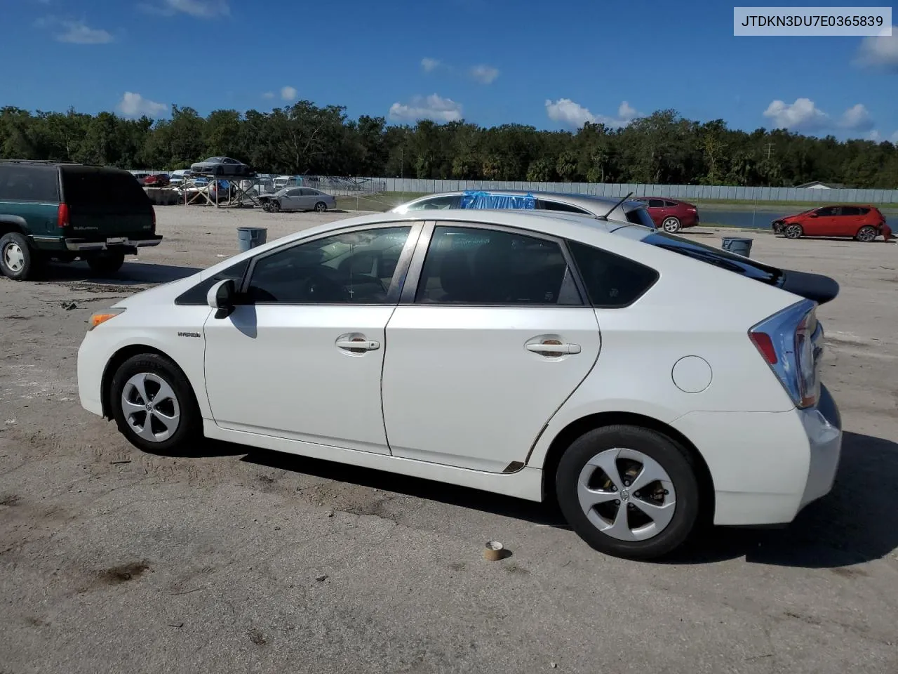 2014 Toyota Prius VIN: JTDKN3DU7E0365839 Lot: 77648354