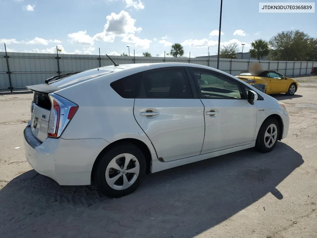 2014 Toyota Prius VIN: JTDKN3DU7E0365839 Lot: 77648354