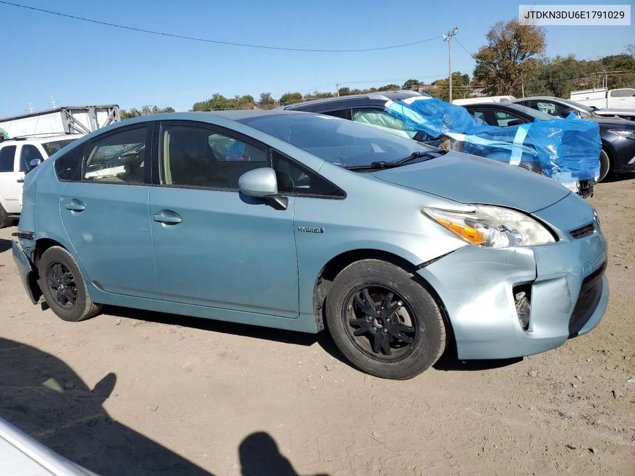 JTDKN3DU6E1791029 2014 Toyota Prius