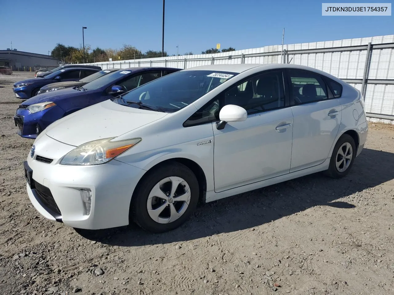 JTDKN3DU3E1754357 2014 Toyota Prius