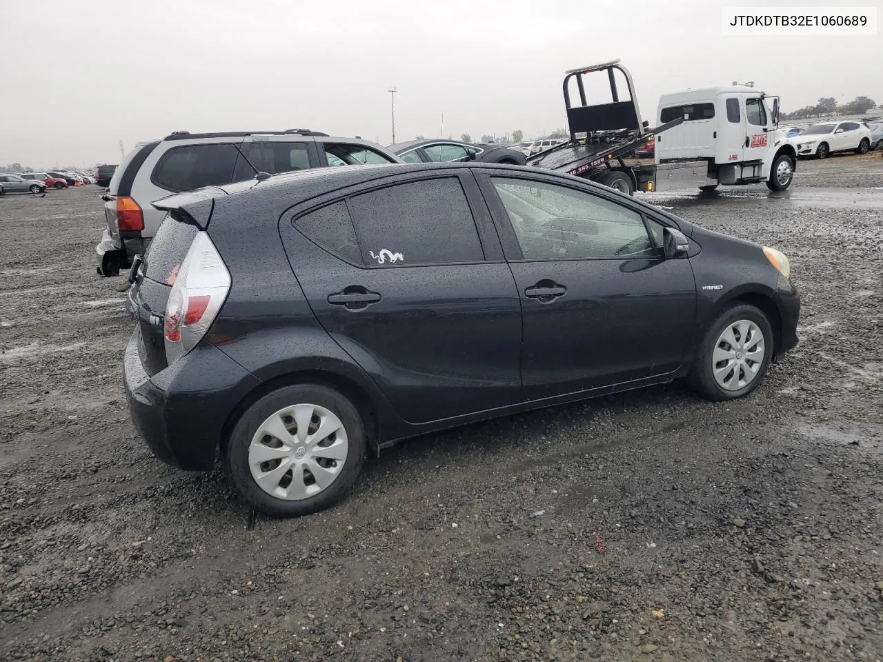 2014 Toyota Prius C VIN: JTDKDTB32E1060689 Lot: 79728674