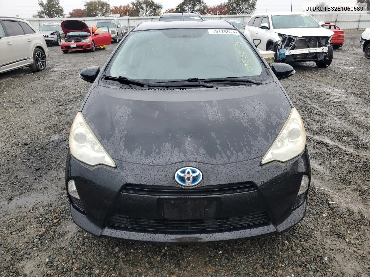 2014 Toyota Prius C VIN: JTDKDTB32E1060689 Lot: 79728674