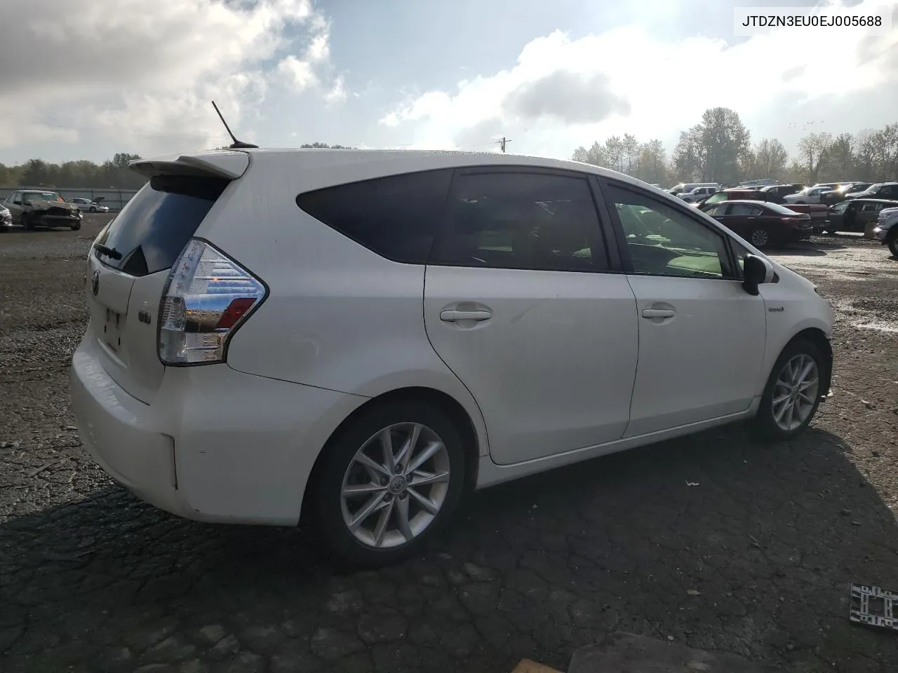 2014 Toyota Prius V VIN: JTDZN3EU0EJ005688 Lot: 79770684