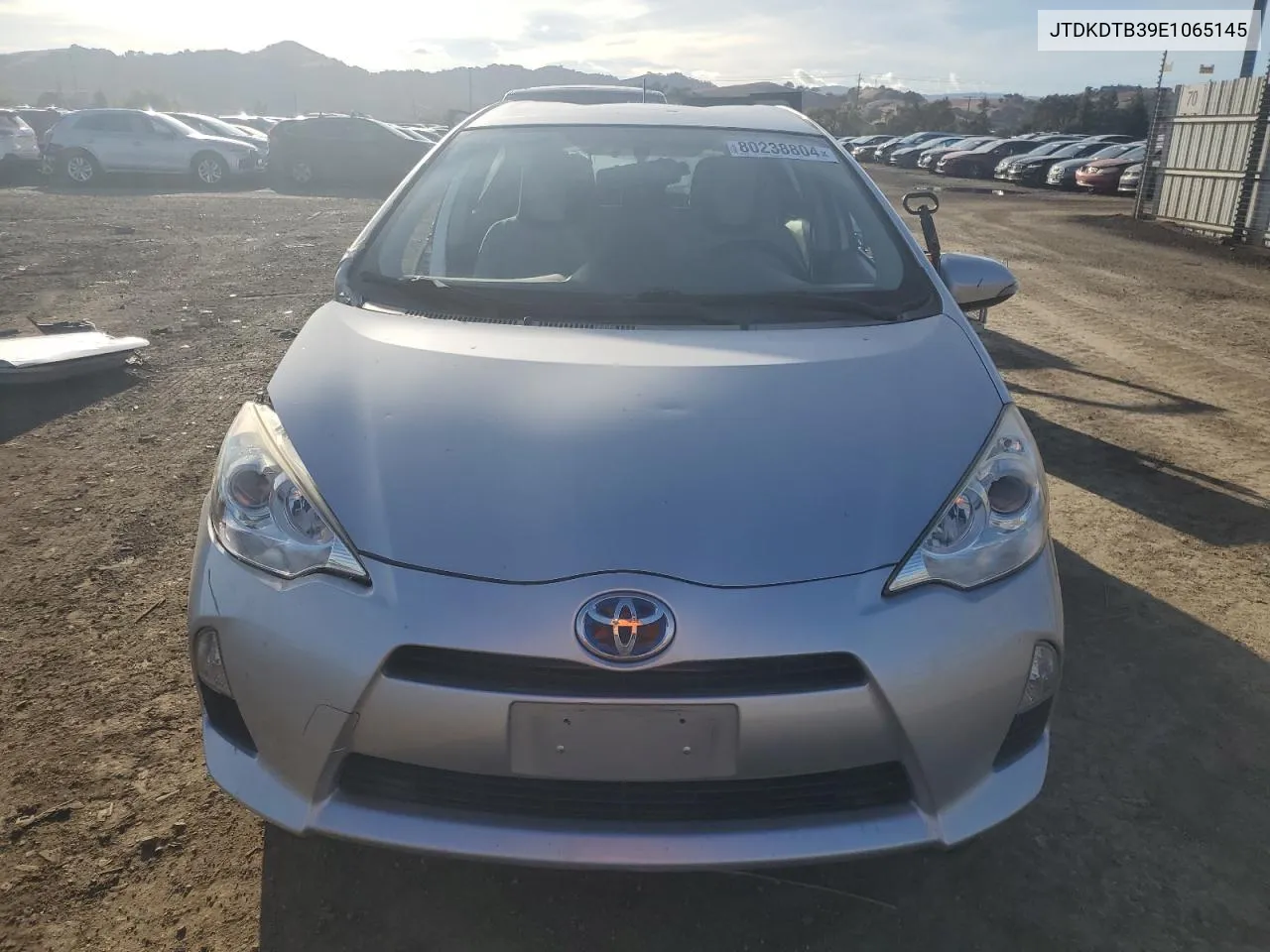 2014 Toyota Prius C VIN: JTDKDTB39E1065145 Lot: 80238804