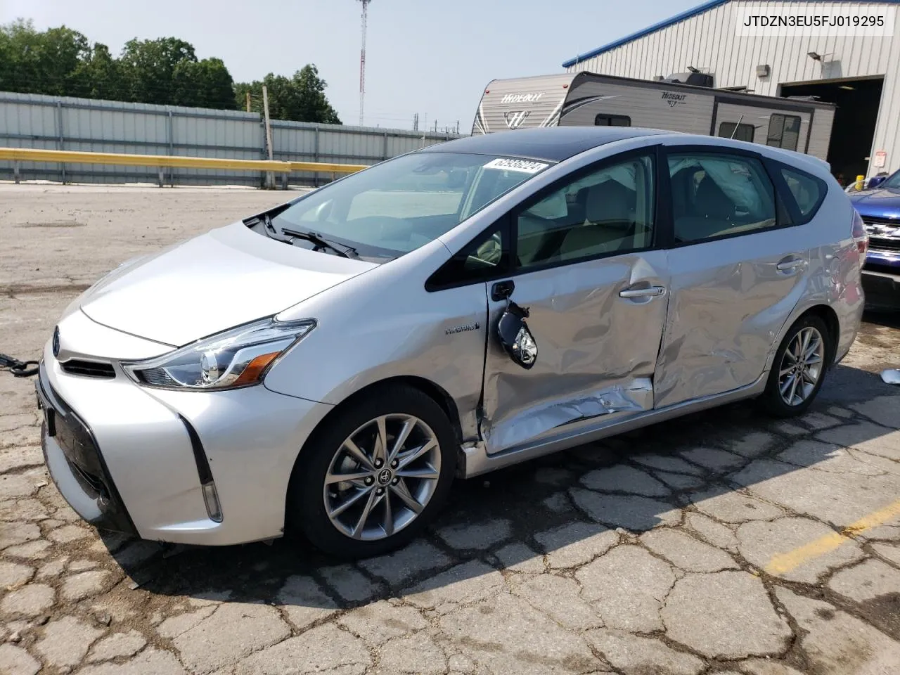 2015 Toyota Prius V VIN: JTDZN3EU5FJ019295 Lot: 62936224