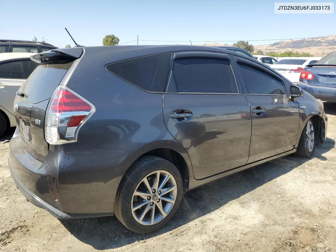 JTDZN3EU6FJ033173 2015 Toyota Prius V