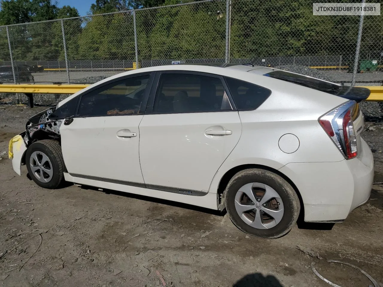 JTDKN3DU8F1918381 2015 Toyota Prius