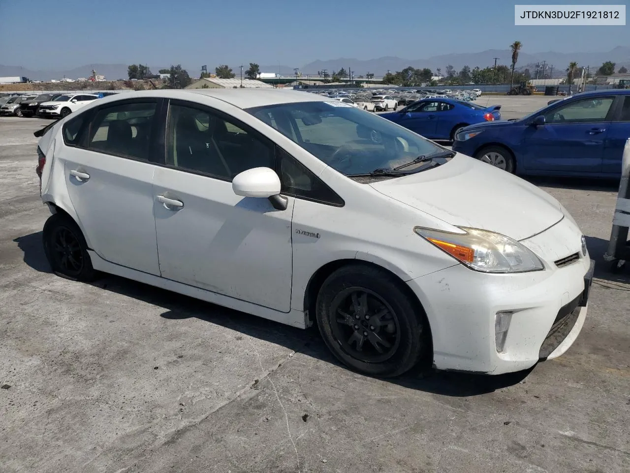 JTDKN3DU2F1921812 2015 Toyota Prius