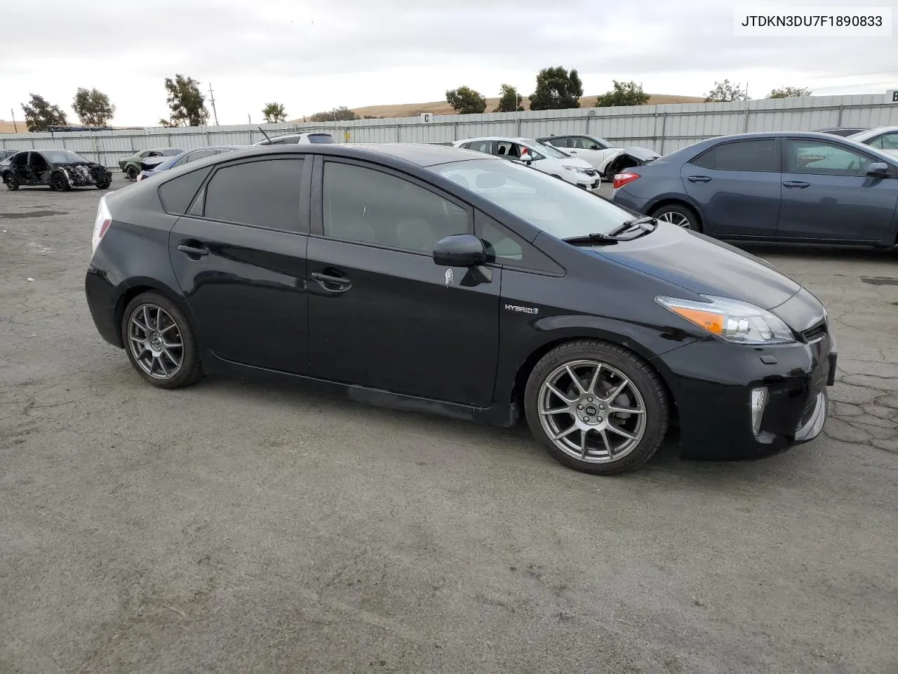 JTDKN3DU7F1890833 2015 Toyota Prius