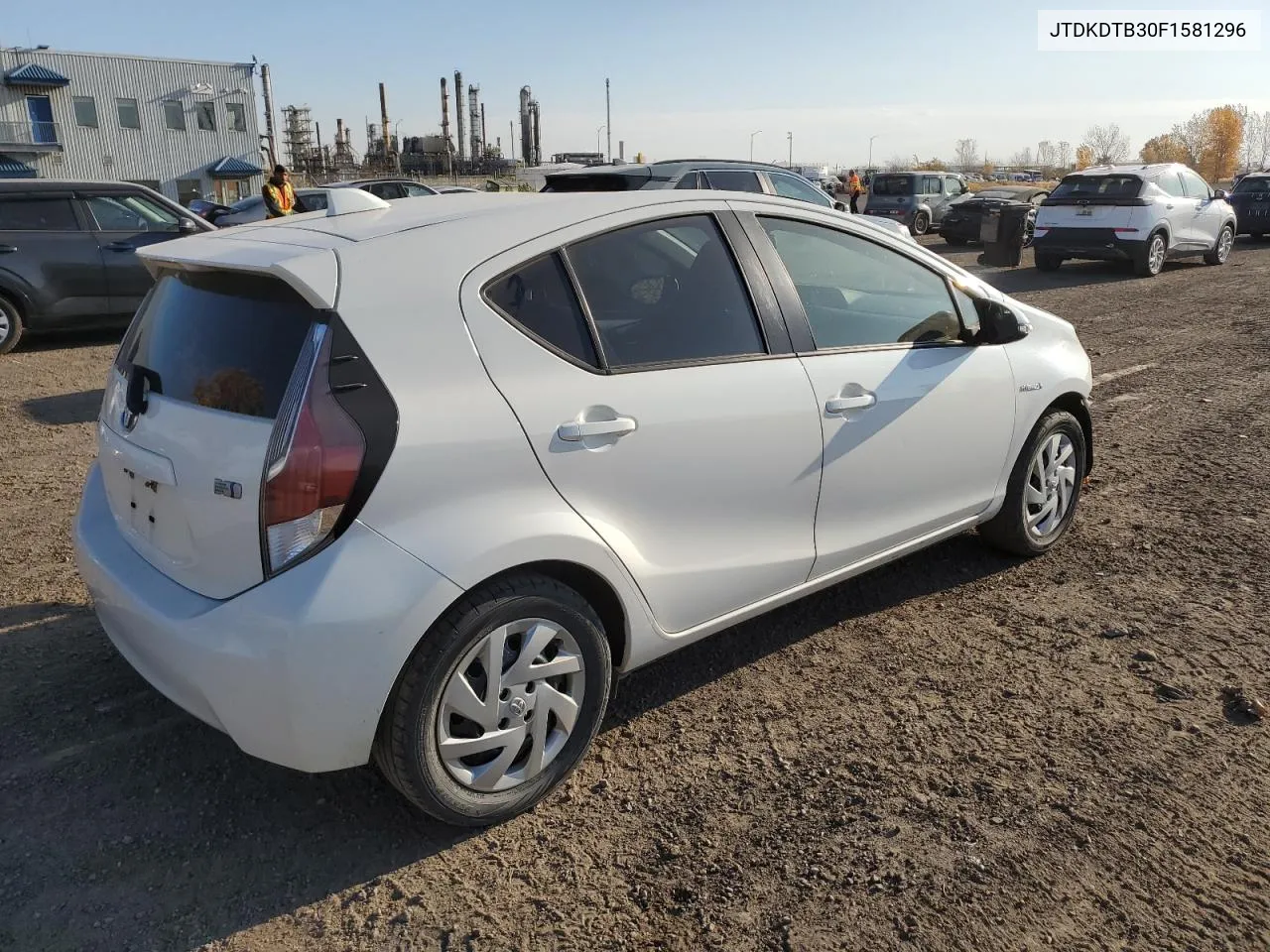 2015 Toyota Prius C VIN: JTDKDTB30F1581296 Lot: 75701014