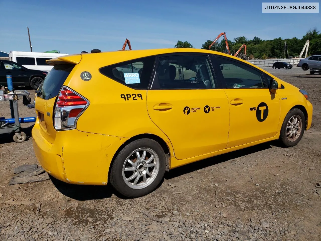 2016 Toyota Prius V VIN: JTDZN3EU8GJ044838 Lot: 61808524