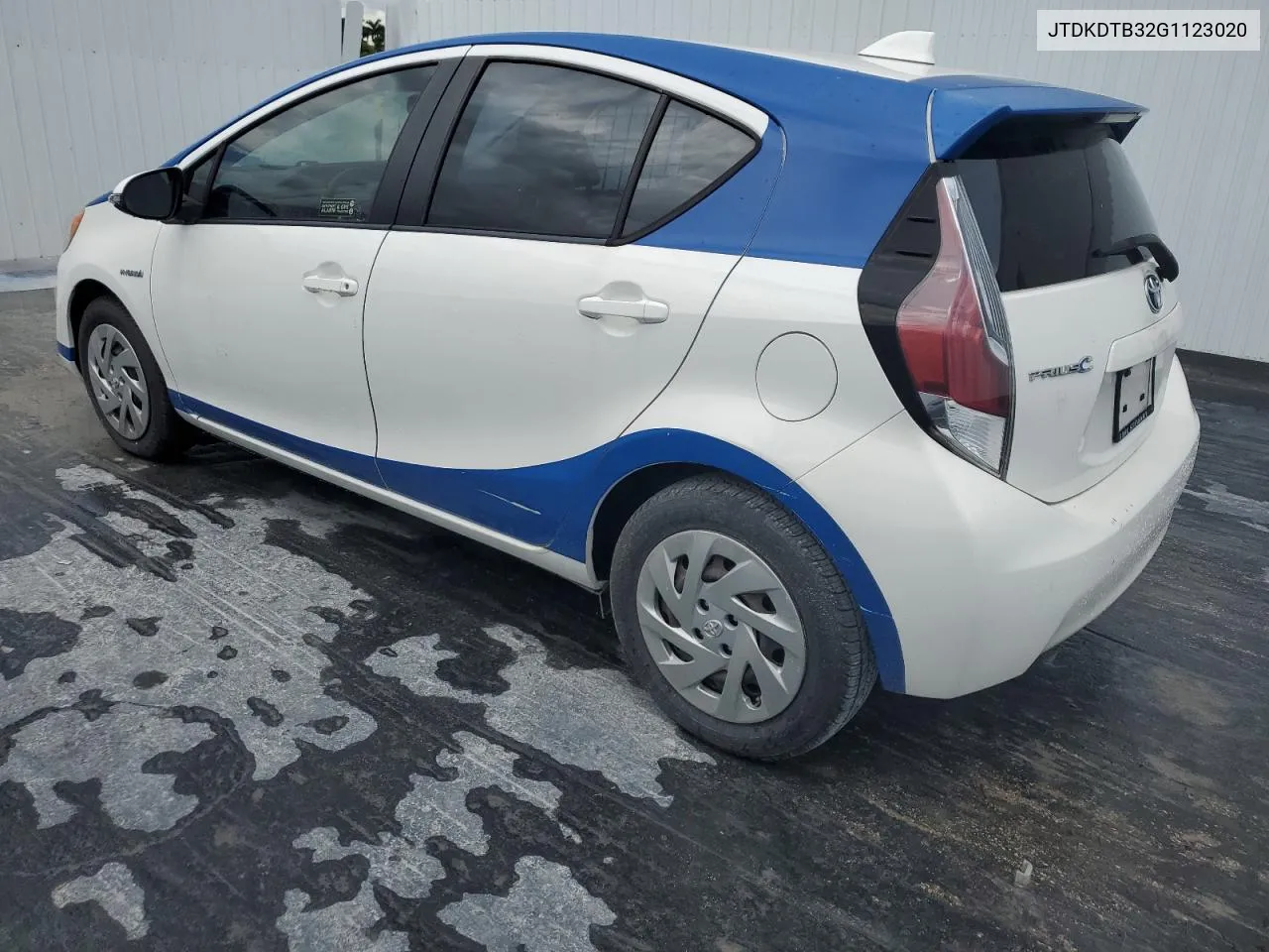 JTDKDTB32G1123020 2016 Toyota Prius C