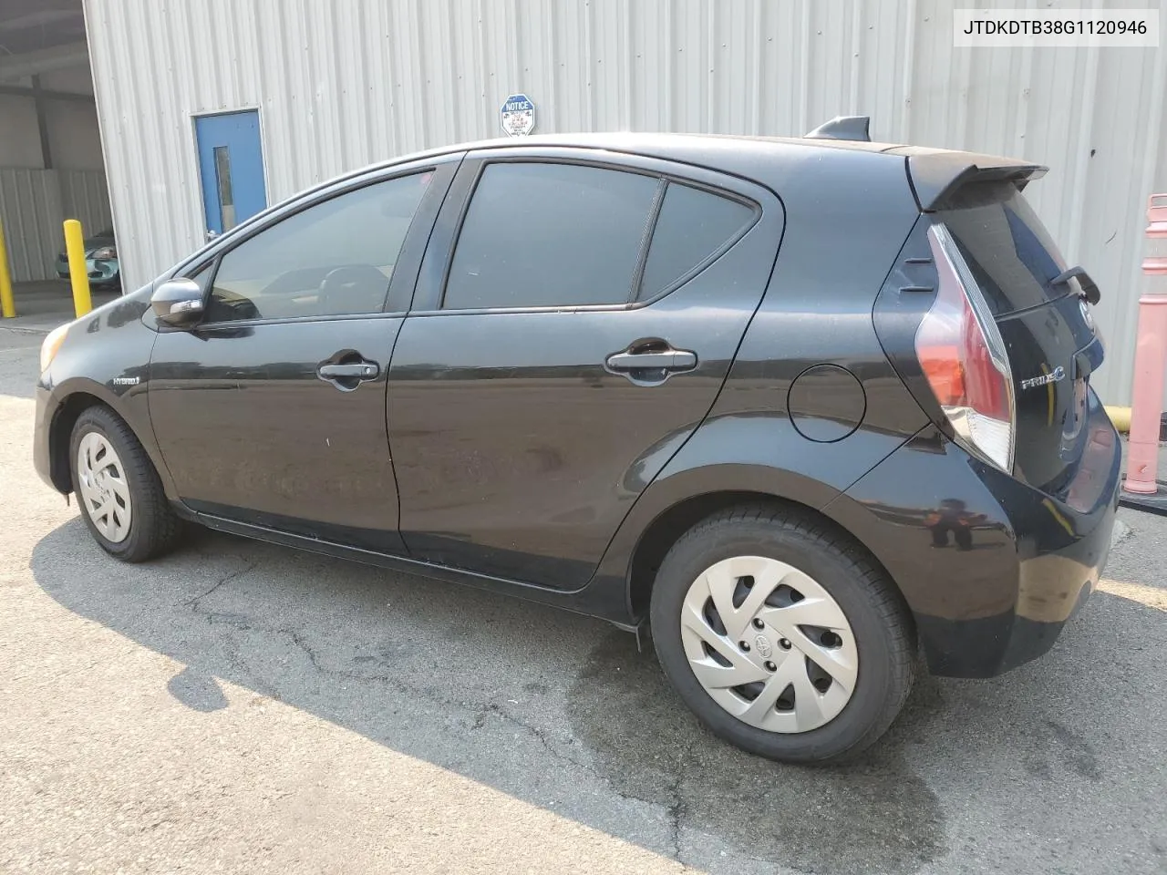 JTDKDTB38G1120946 2016 Toyota Prius C