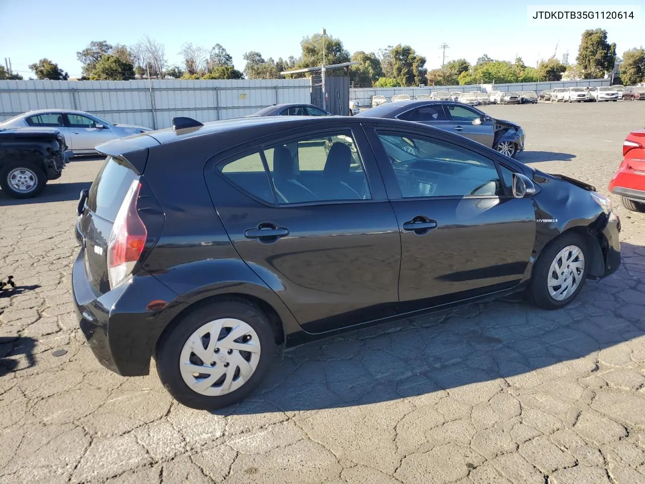 2016 Toyota Prius C VIN: JTDKDTB35G1120614 Lot: 70833064