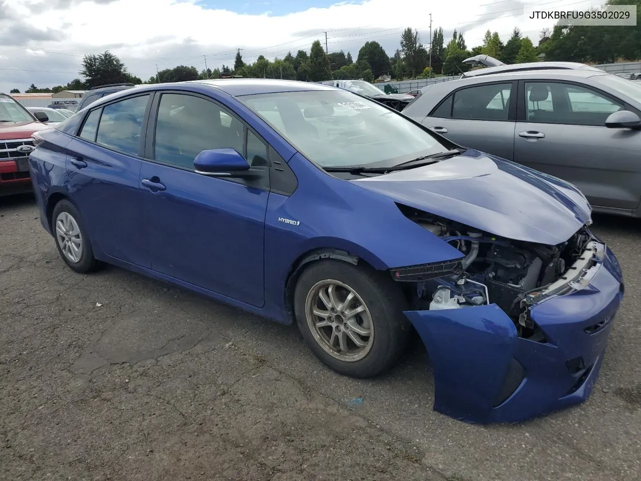 JTDKBRFU9G3502029 2016 Toyota Prius