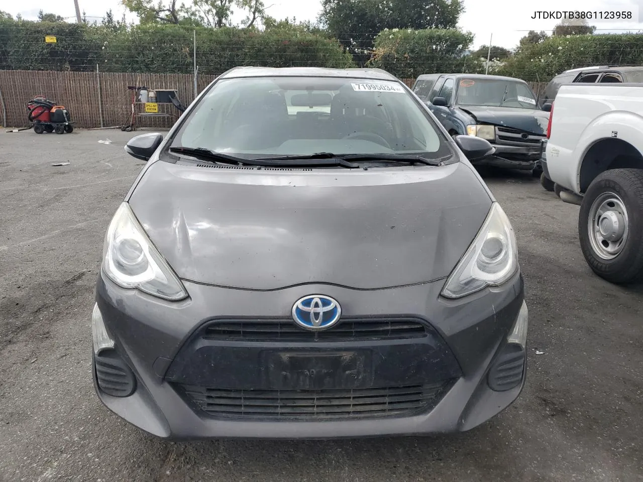 2016 Toyota Prius C VIN: JTDKDTB38G1123958 Lot: 71995034