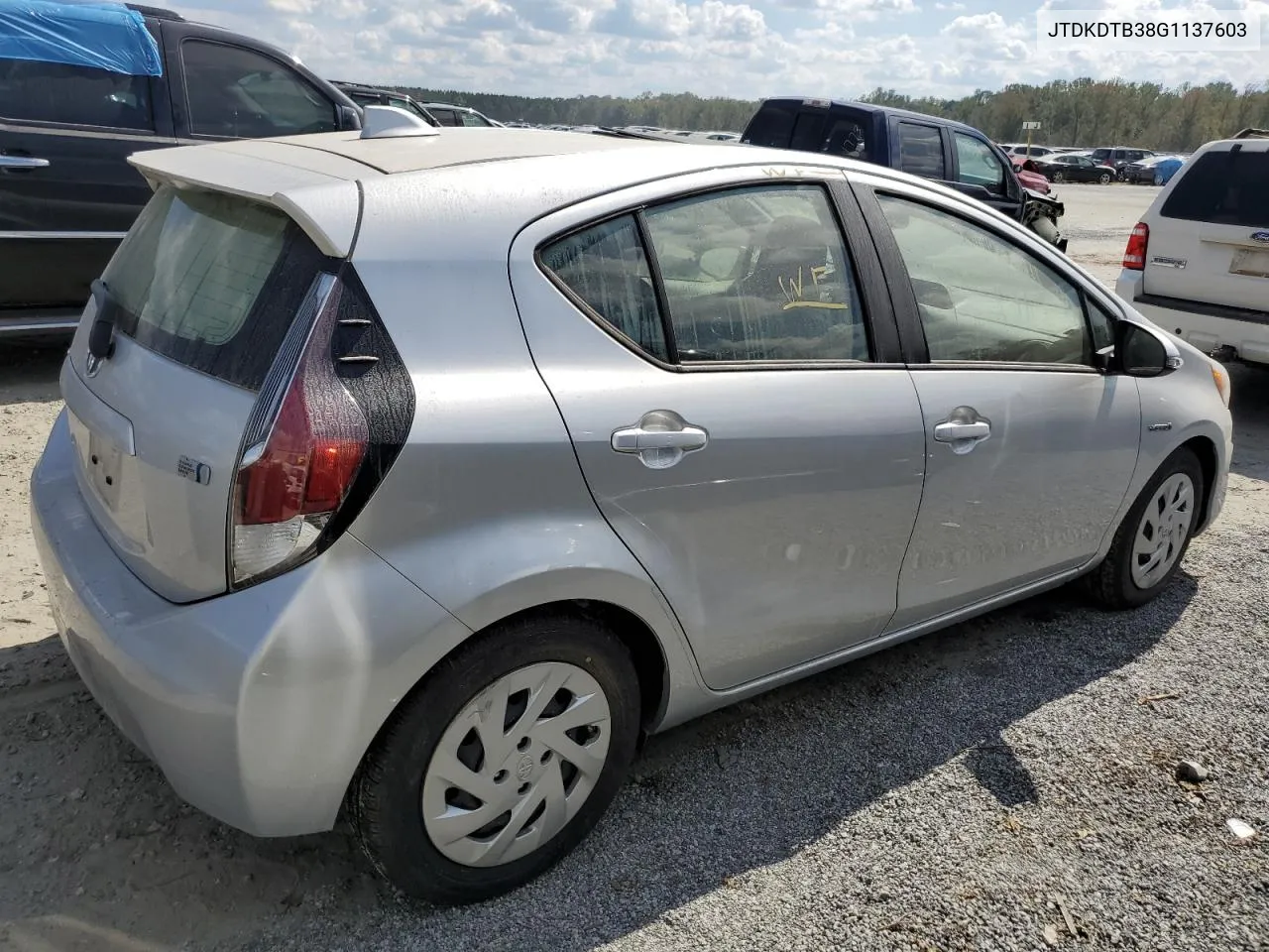 2016 Toyota Prius C VIN: JTDKDTB38G1137603 Lot: 74150754