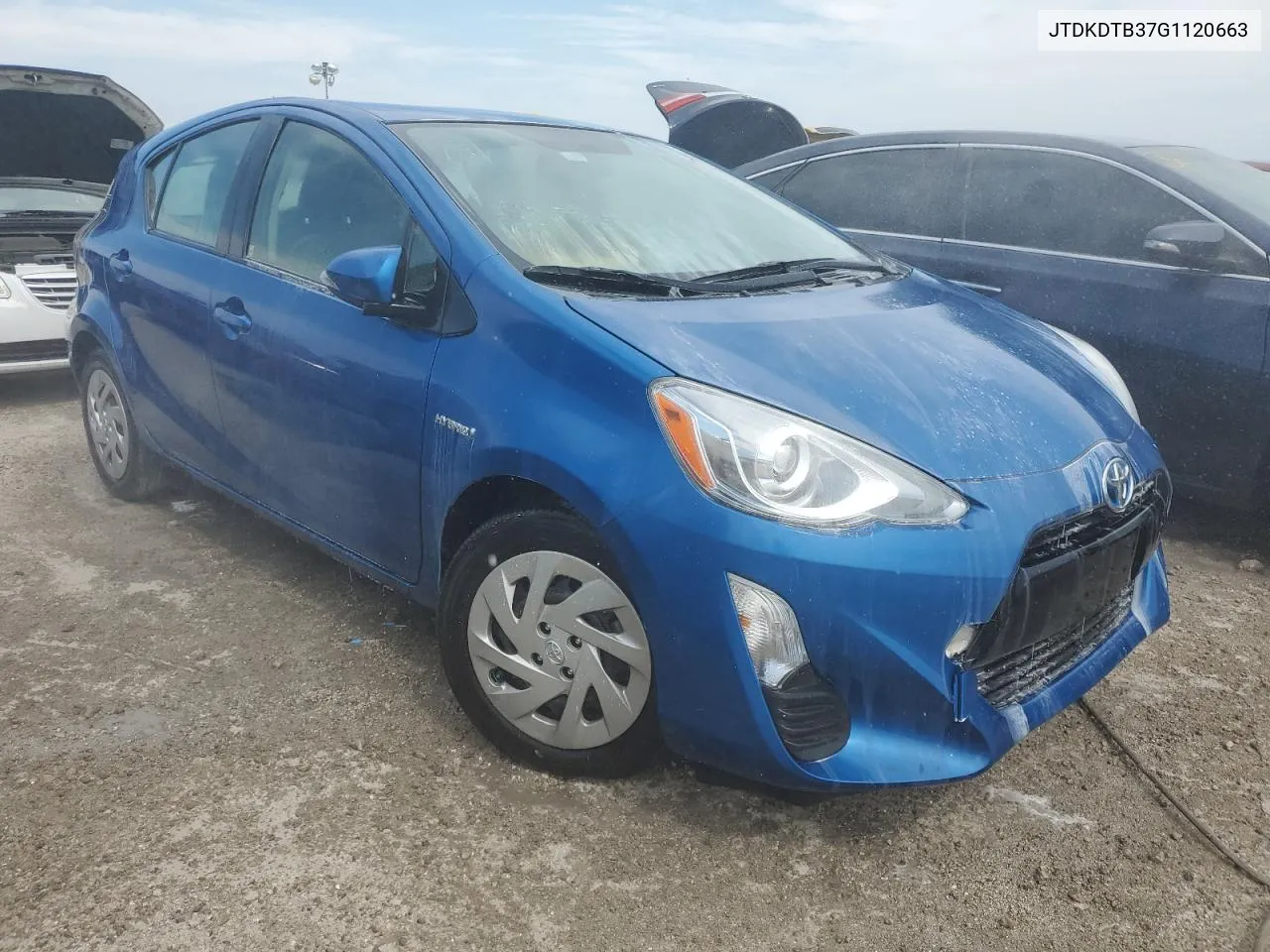 2016 Toyota Prius C VIN: JTDKDTB37G1120663 Lot: 76082394