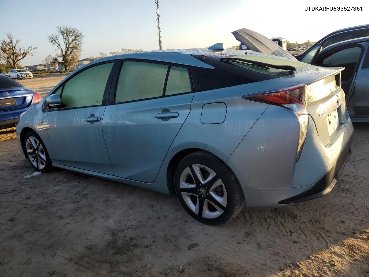 JTDKARFU6G3527361 2016 Toyota Prius