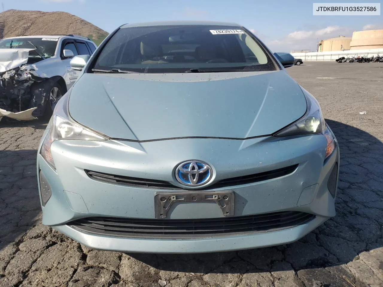 JTDKBRFU1G3527586 2016 Toyota Prius