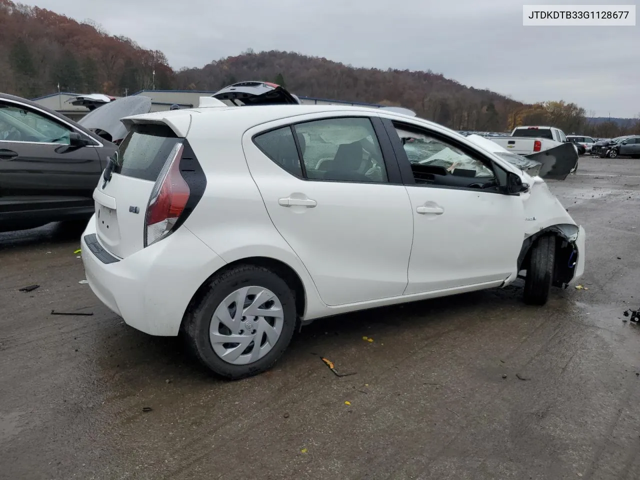 2016 Toyota Prius C VIN: JTDKDTB33G1128677 Lot: 79390564