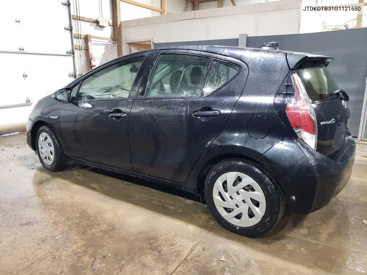 2016 Toyota Prius C VIN: JTDKDTB31G1121680 Lot: 79947754