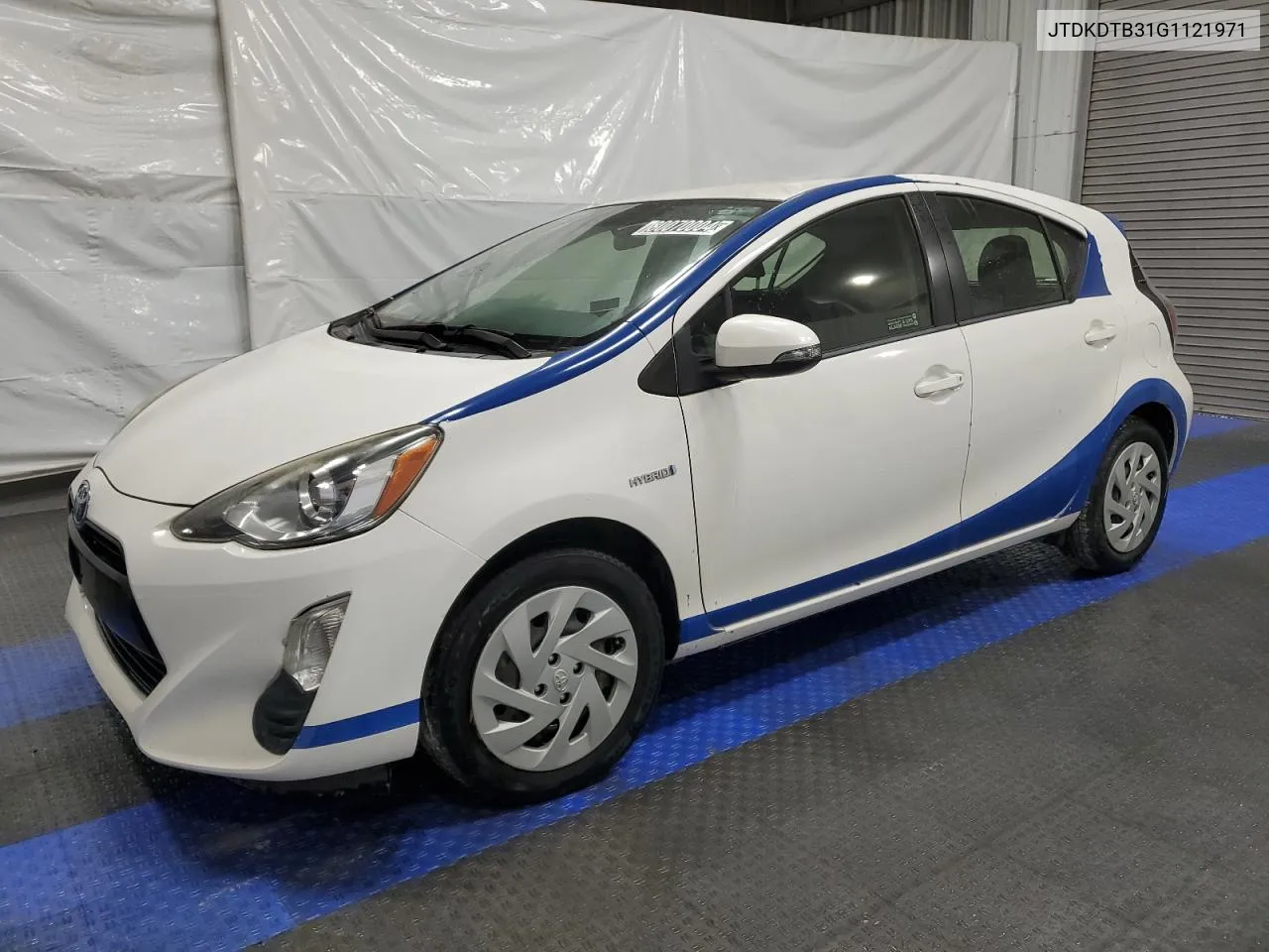 2016 Toyota Prius C VIN: JTDKDTB31G1121971 Lot: 80070004