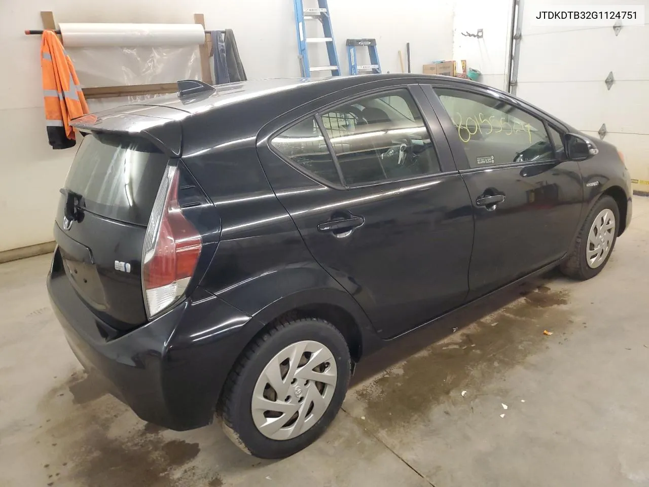 2016 Toyota Prius C VIN: JTDKDTB32G1124751 Lot: 80155564