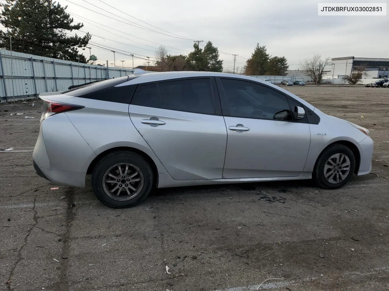 JTDKBRFUXG3002851 2016 Toyota Prius