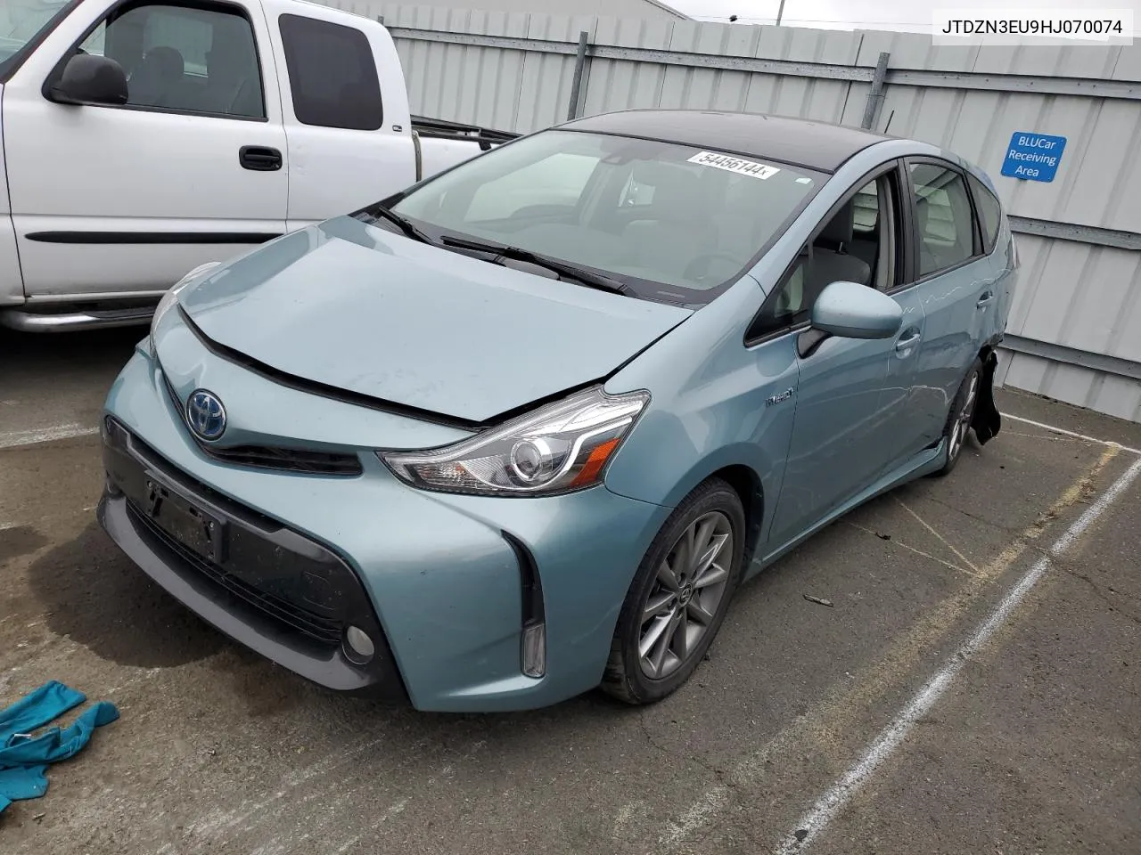 2017 Toyota Prius V VIN: JTDZN3EU9HJ070074 Lot: 54456144