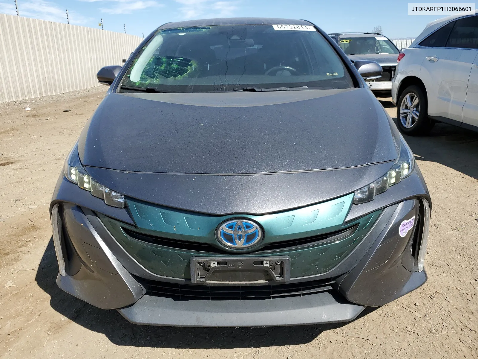 JTDKARFP1H3066601 2017 Toyota Prius Prime