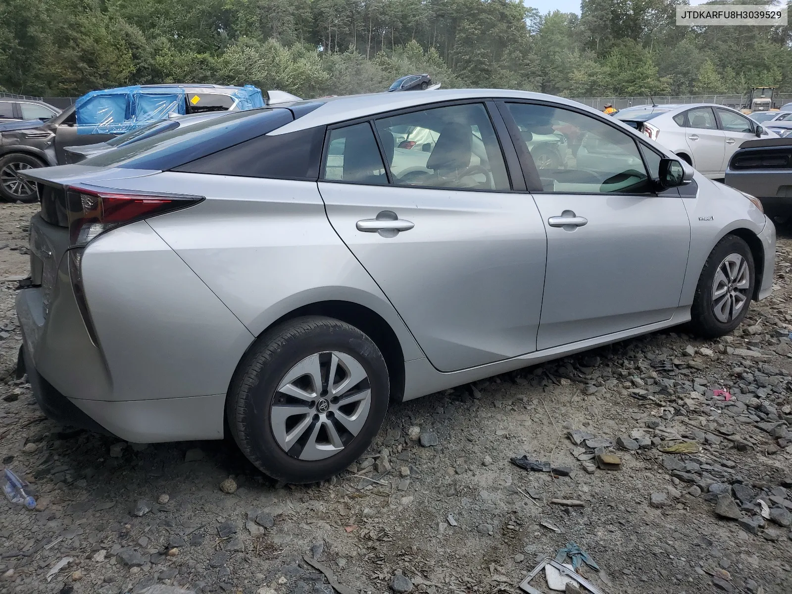 JTDKARFU8H3039529 2017 Toyota Prius