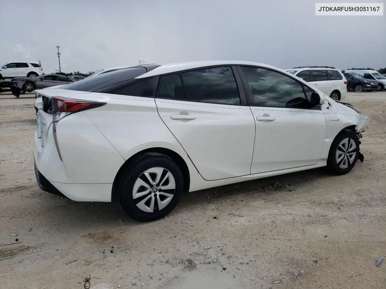 JTDKARFU5H3051167 2017 Toyota Prius