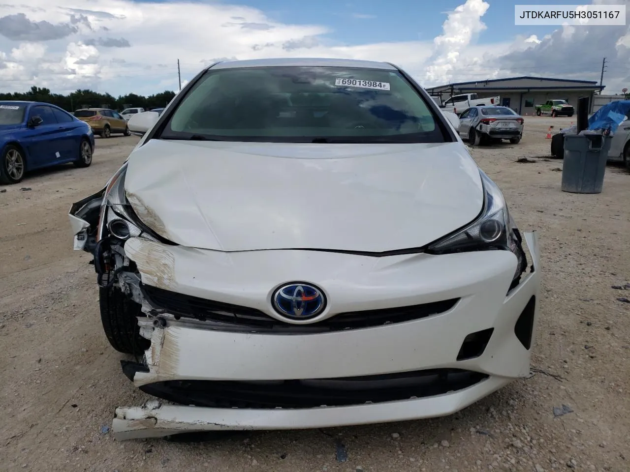 JTDKARFU5H3051167 2017 Toyota Prius