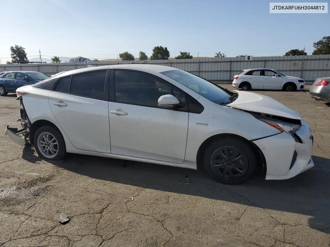 2017 Toyota Prius VIN: JTDKARFU6H3044812 Lot: 69112414