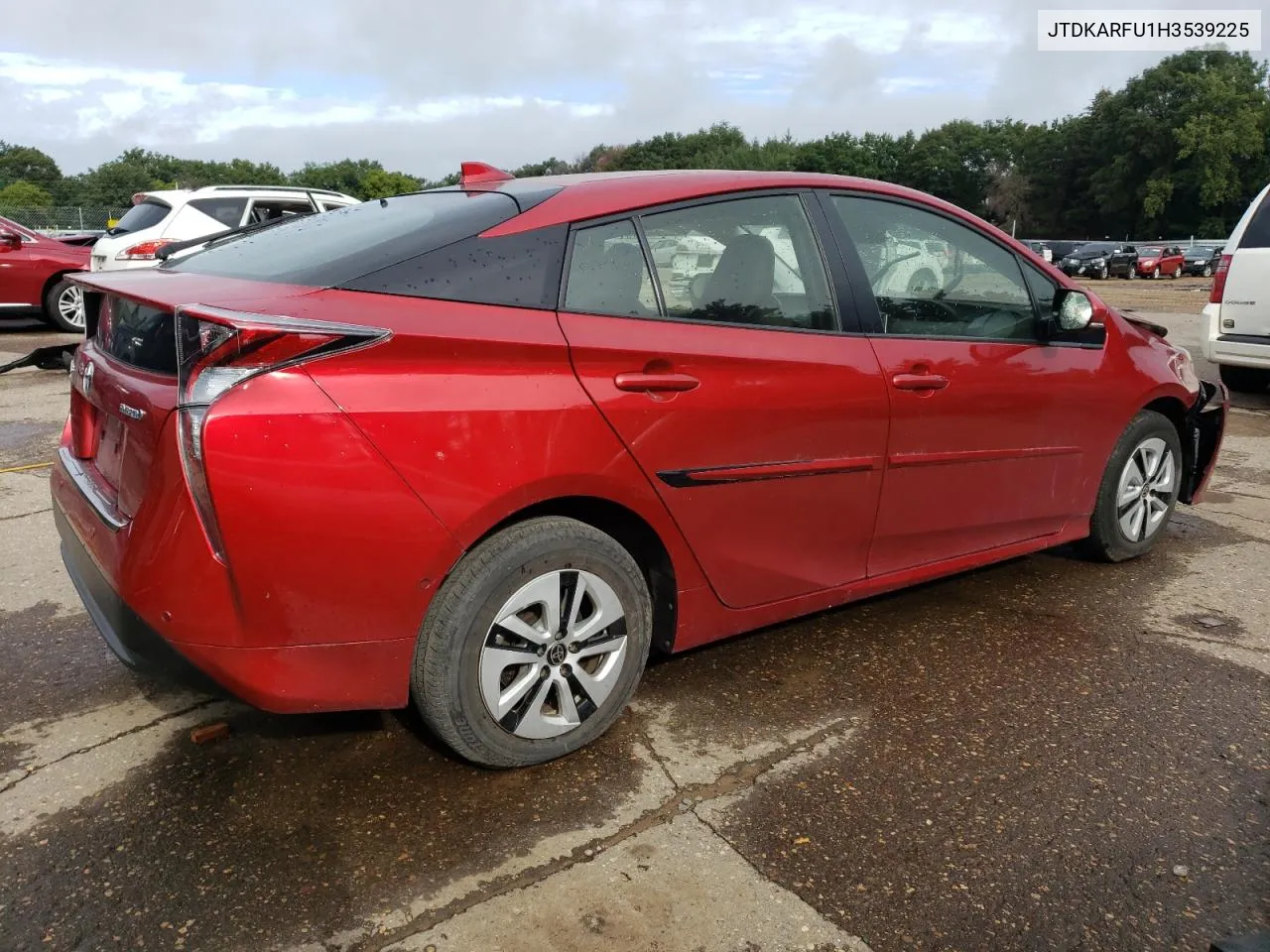 JTDKARFU1H3539225 2017 Toyota Prius