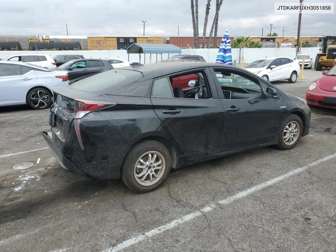 JTDKARFUXH3051858 2017 Toyota Prius