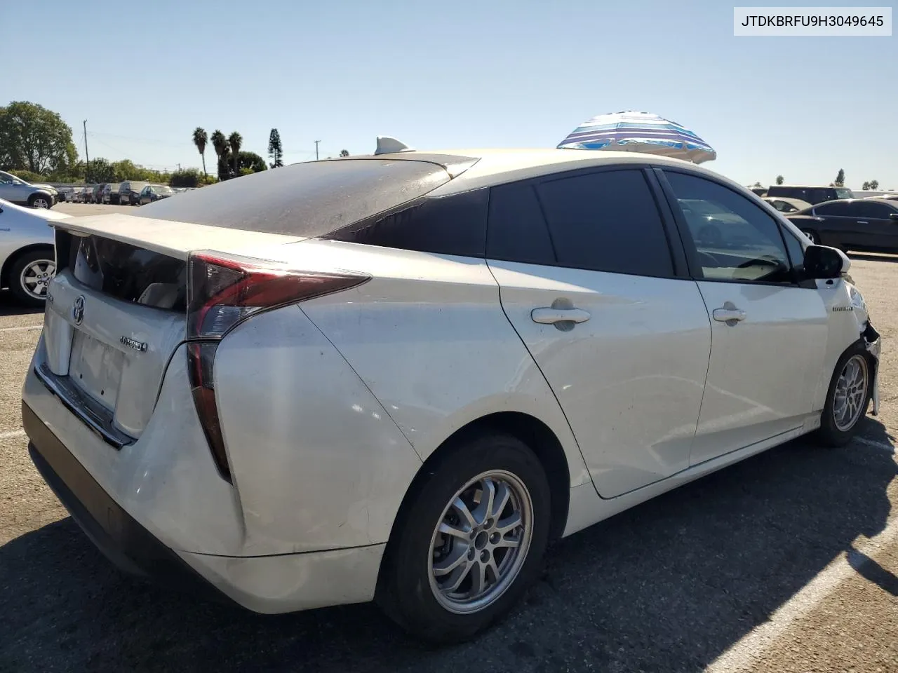 JTDKBRFU9H3049645 2017 Toyota Prius