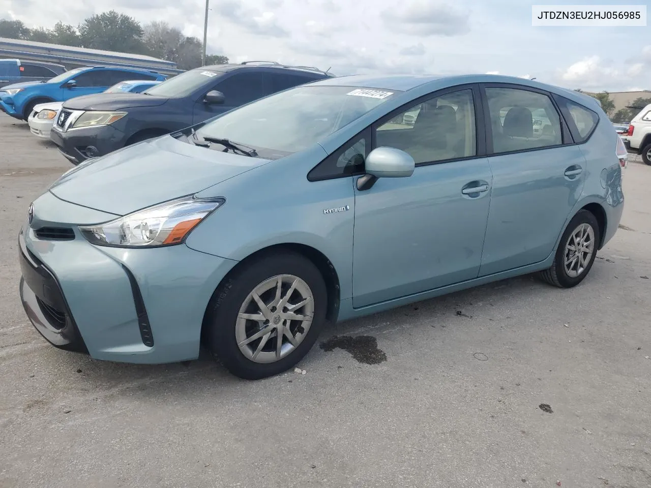 JTDZN3EU2HJ056985 2017 Toyota Prius V