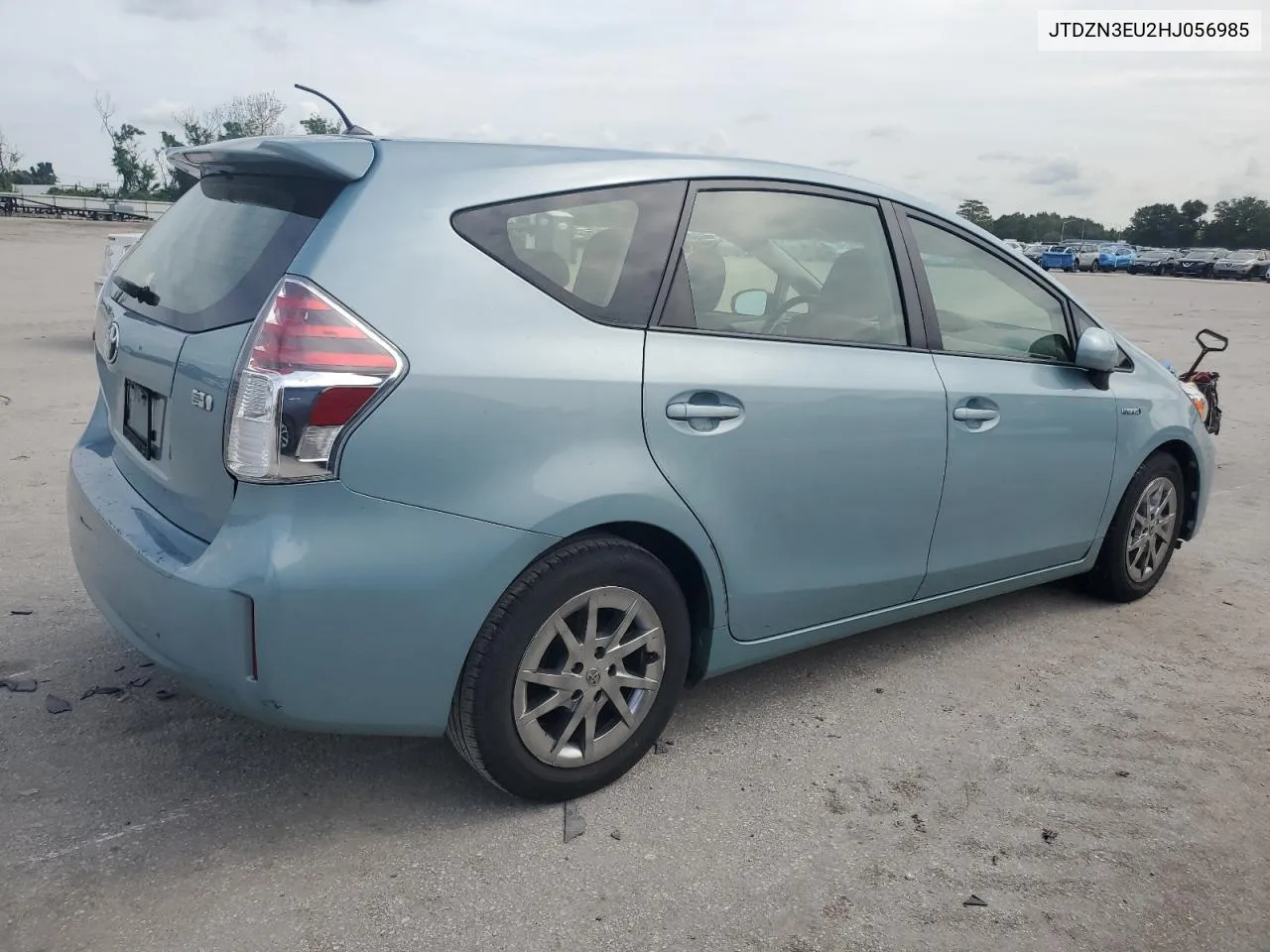 JTDZN3EU2HJ056985 2017 Toyota Prius V