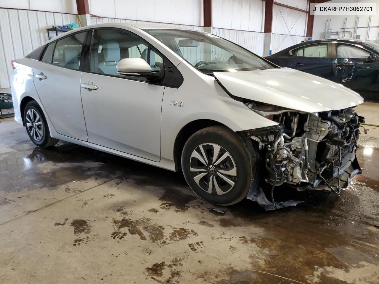 JTDKARFP7H3062701 2017 Toyota Prius Prime