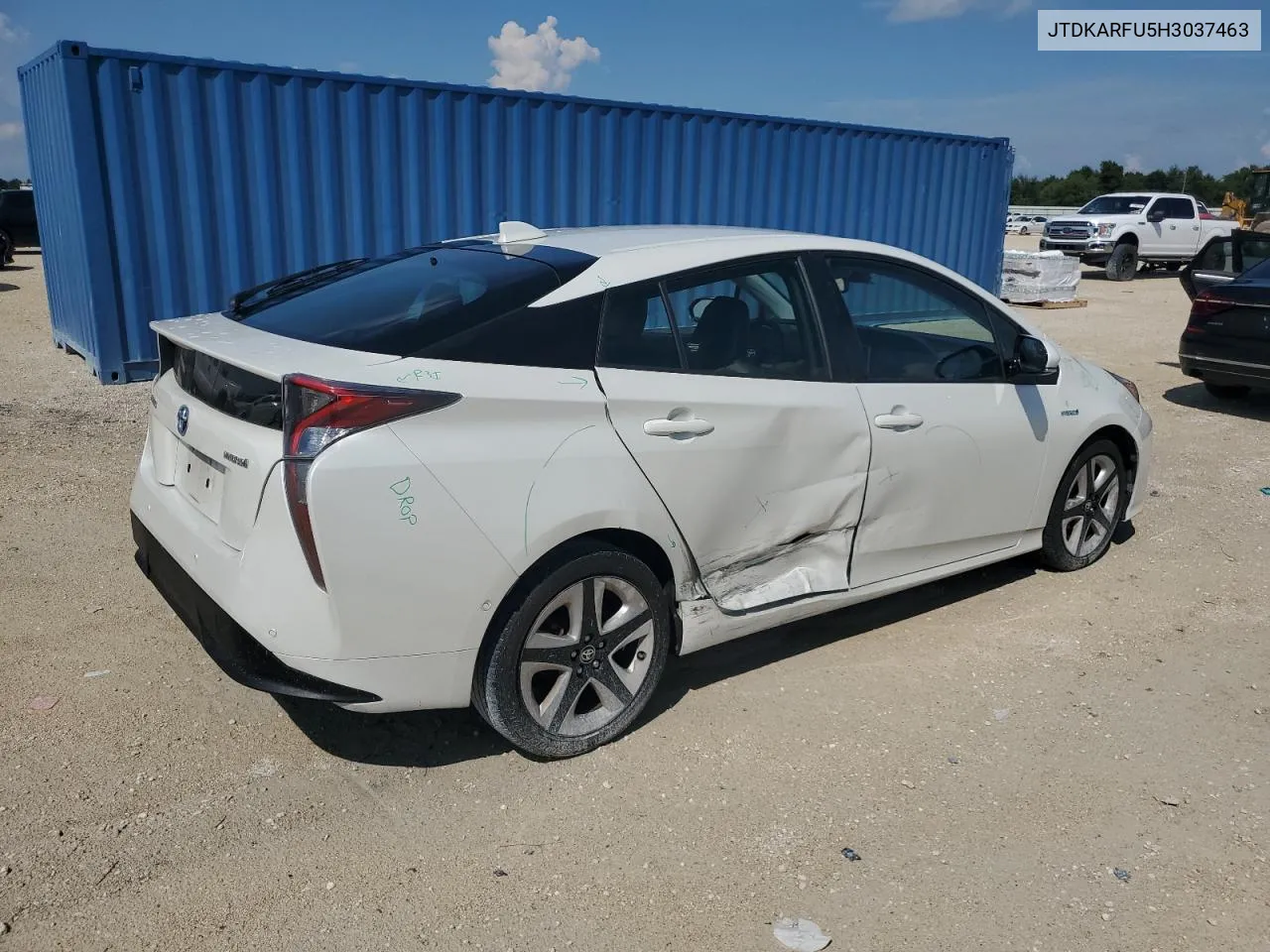 JTDKARFU5H3037463 2017 Toyota Prius