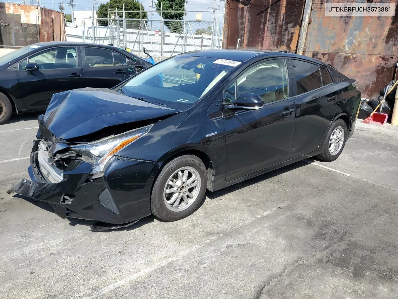 JTDKBRFU0H3573881 2017 Toyota Prius