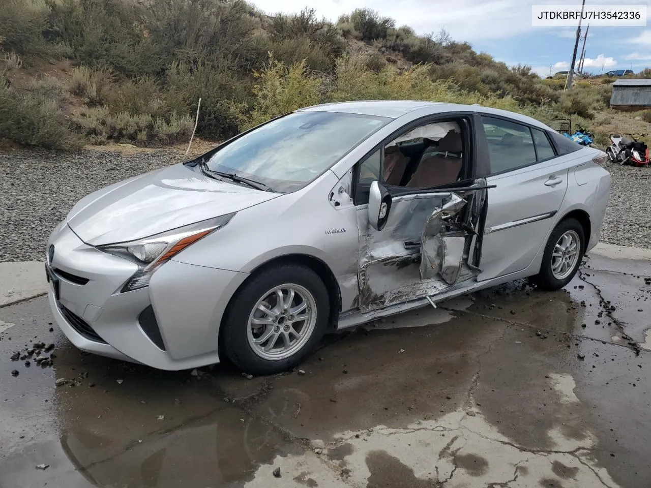 JTDKBRFU7H3542336 2017 Toyota Prius